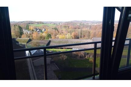 Helle 2-Zimmer Dachgeschosswohnung in Overath mit Balkon