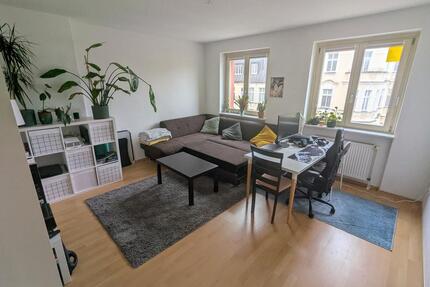 2-Zimmer Wohnung mit EBK und Balkon in Stadtfeld-Ost, Magdeburg