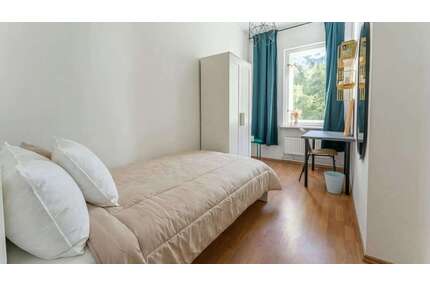 WG-Zimmer in Berlin 690,00 € 8 m²