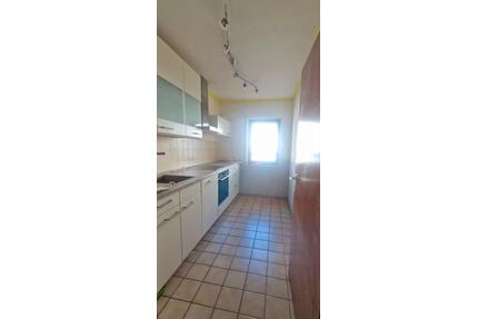 Schöne 3 Zimmer DG Wohnung in Böhl-Iggelheim