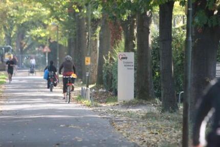 Helles Zimmer zur Zwischenmiete - Freiburg im Breisgau Haslach