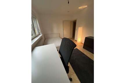 WG-Zimmer in Karlsruhe 425,00 € 15 m²