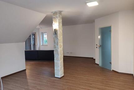 Neuwertige 105m² helle 3,5 Zimmer Wohnung in 93348 Kirchdorf