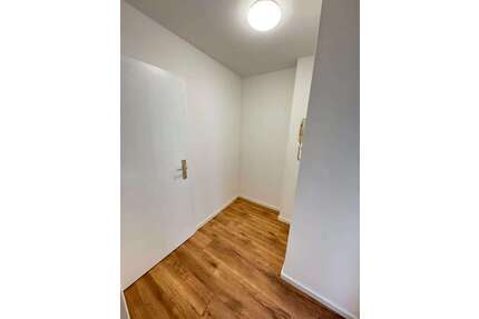 Wohnung zum Mieten in Mannheim 550,00 € 29.08 m²