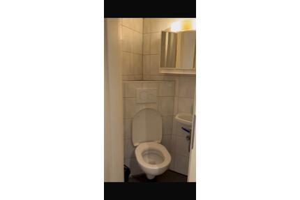Zimmer wohnung - 650,00&nbsp;EUR Kaltmiete, ca.&nbsp; 2,00&nbsp;m&sup2; in Backnang (PLZ: 71522)