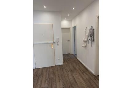 Ein Zimmer - 650,00&nbsp;EUR Kaltmiete, ca.&nbsp; 14,00&nbsp;m&sup2; in Hamburg (PLZ: 22043) Wandsbek