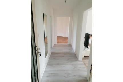 Nur für Studenten 2 Zimmer in einer 2er WG in KarlsruheDurlach