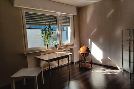 Helle 4 Zimmer Wohnung - 770,00&nbsp;EUR Kaltmiete, ca.&nbsp; 90,00&nbsp;m&sup2; in Gummersbach (PLZ: 51645) Berstig Süd