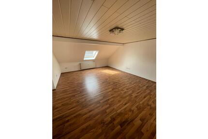 Schöne 2 Zimmer DG Wohnung im Herzen von Werdohl