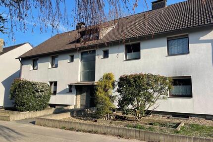 Gepflegte 3- Zimmer Wohnung mit Balkon und Garage in Gressenich - Stolberg (Rhld.)