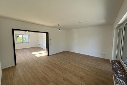 Schwebheim Erstbezug Erdgeschoß 5 Zimmer Wohnung EG Garten