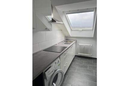 4-Zimmer DG-Wohnung (WG-tauglich) renoviert HN Zentrum - Heilbronn