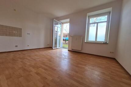 1 Zimmer für Pflegebedürftige mit Bad und Zugang zum Garten - Gera