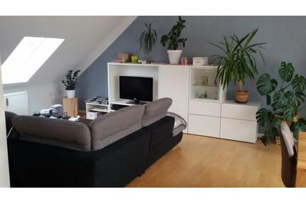 Helle 2,5 Zimmer Dachgeschosswohnung - Bochum Günnigfeld
