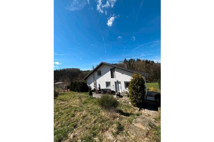 3 Zimmer Wohnung in Neuhaus - 650,00&nbsp;EUR Kaltmiete, ca.&nbsp; 70,00&nbsp;m&sup2; in Brennberg (PLZ: 93191) Zumhof