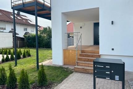 Wie ein kleines Haus! Exklusive 3-Zimmer Wohnung + eigener Garten - Gilching