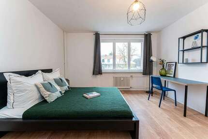 WG-Zimmer in Berlin 740,00 € 16 m²