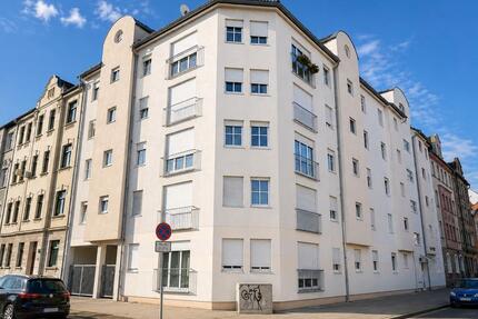 Sofort Einziehen & Wohlfühlen – 2 Zimmer Wohnung Balkon & Aufzug - Weißenfels