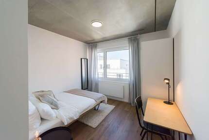 WG-Zimmer in Frankfurt am Main 680,00 € 11 m²