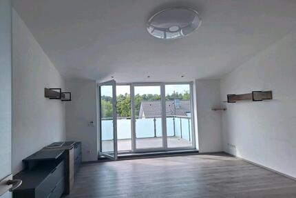 Helle 4 Zimmer Mietwohnung - 1.450,00&nbsp;EUR Kaltmiete, ca.&nbsp; 105,00&nbsp;m&sup2; in Oedheim (PLZ: 74229)