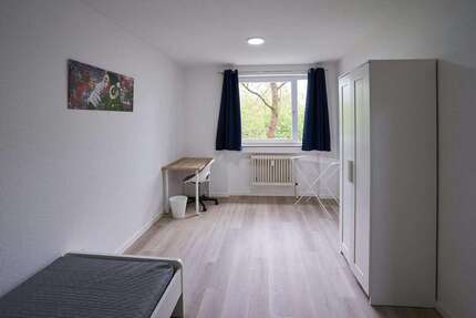 WG-Zimmer in Düsseldorf 609,00 € 9 m²