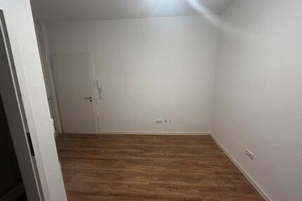 18qm 1-Zimmer Wohnung - 300,00&nbsp;EUR Kaltmiete, ca.&nbsp; 18,00&nbsp;m&sup2; in Paderborn (PLZ: 33106) Elsen