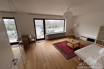 Helle, vollmöblierte 2-Zimmerwohnung mit großer Sonnenterrasse in ruhiger Lage & Fußnahe zur U-Bahnstation U2 - Frankfurt am Main Bonames