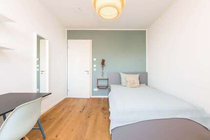WG-Zimmer in Berlin 690,00 € 13 m²