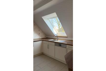 Helle 3,5-Zimmer Dachgeschosswohnung mit Balkon in Gütersloh