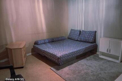 Zimmer zu vermieten - 450,00&nbsp;EUR Kaltmiete, ca.&nbsp; 15,00&nbsp;m&sup2; in Hamburg (PLZ: 22459) Eimsbüttel