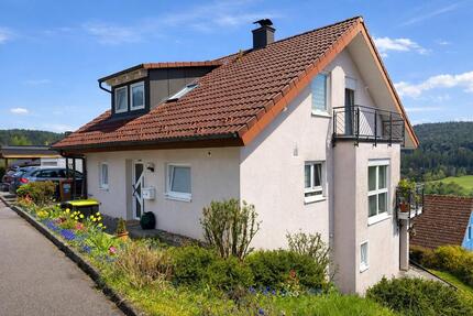 4-Zimmer Wohnung Haus für die ganze Familie - Haiterbach