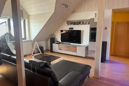 Sehr schöne 3,5 Zimmer Dachgeschosswohnung zu vermieten - Heddesheim