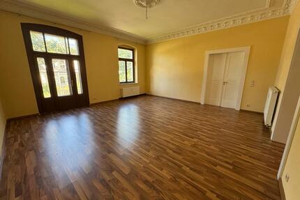 111 m² | 3,5 Zimmer - Stuck, Stil & Balkon | Top Lage | Villa - Reichenbach im Vogtland