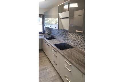 Charmante 3-Zimmer Whg, möbliert, Balkon in 71665 zu vermieten - Vaihingen an der Enz