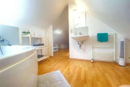 WG-Zimmer in Hürth 1.099,00 € 15 m²