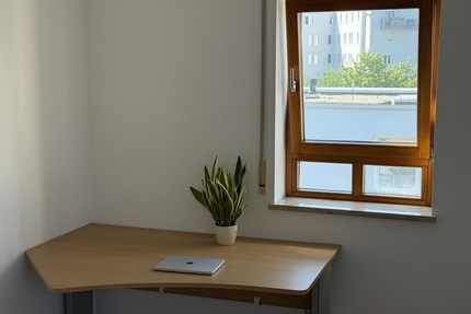 Helles Zimmer im eigenen Stockwerk + eigenem Bad (2er WG) - Augsburg