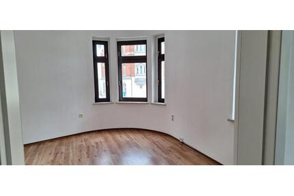 95 qm - 5 Zimmer Wohnung mit 2 Bädern und Küche mit Fenster - Reichenbach im Vogtland