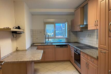 5 Zimmer Wohnung zu vermieten. - 1.350,00&nbsp;EUR Kaltmiete, ca.&nbsp; 91,00&nbsp;m&sup2; in Waldkirch (PLZ: 79183)