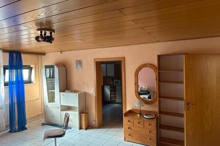 1& 12 Zimmer Wohnung in Horchheim - Worms