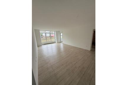 Großzügige 4-Zimmer Wohnung mit Balkon in ruhiger Lage von FFM Unterliederbach - Frankfurt am Main