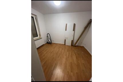 WG-Zimmer zu vermieten - 500,00&nbsp;EUR Kaltmiete, ca.&nbsp; 15,00&nbsp;m&sup2; in Bremen (PLZ: 28237) Burglesum