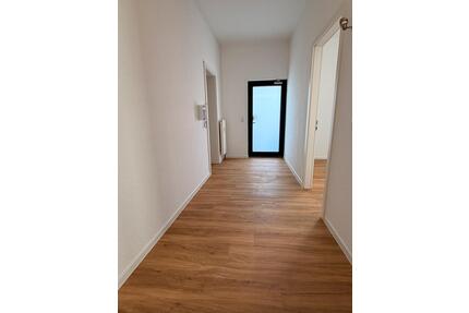 Sofort verfügbare frisch renovierte 3 Zimmer Wohnung - Sulzfeld