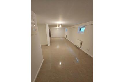 2-Zimmer-Wohnung mit Einbauküche in zentraler Lage von Harburg - Hamburg