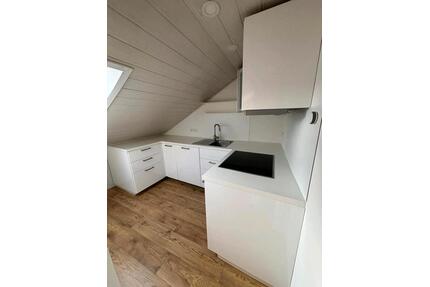 3-Zimmer Dachgeschoss Wohnung - 750,00&nbsp;EUR Kaltmiete, ca.&nbsp; 50,00&nbsp;m&sup2; in Helmstadt-Bargen (PLZ: 74921)