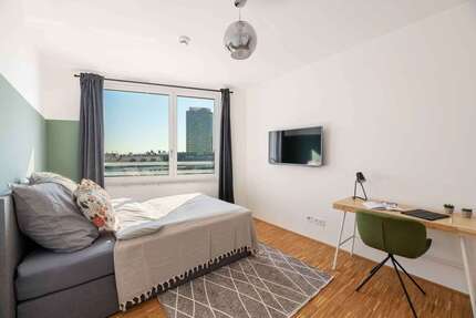 WG-Zimmer in München 950,00 € 15 m²