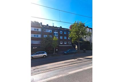 schöne renovierte Dachgeschosswohnung - Essen Stadtbezirk IV