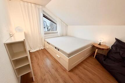 Motorrad-WG: WG Zimmer im Einfamilienhaus mit Garten - Berlin Lichtenberg