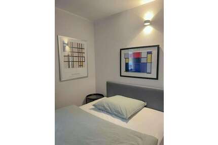 WG-Zimmer in Frankfurt am Main 899,00 € 15 m²