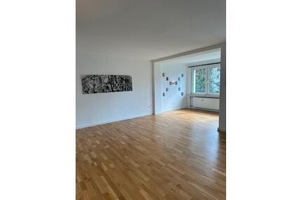 Helle 3-Zimmer Wohnung mit Balkon in Hannovers OststadtList