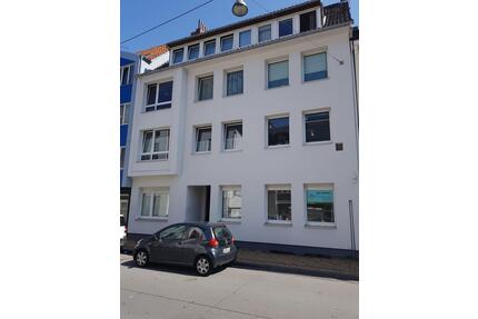 Erdgeschosswohnung in Bestlage optional mit anliegendem Gewerberaum - Bremerhaven Mitte